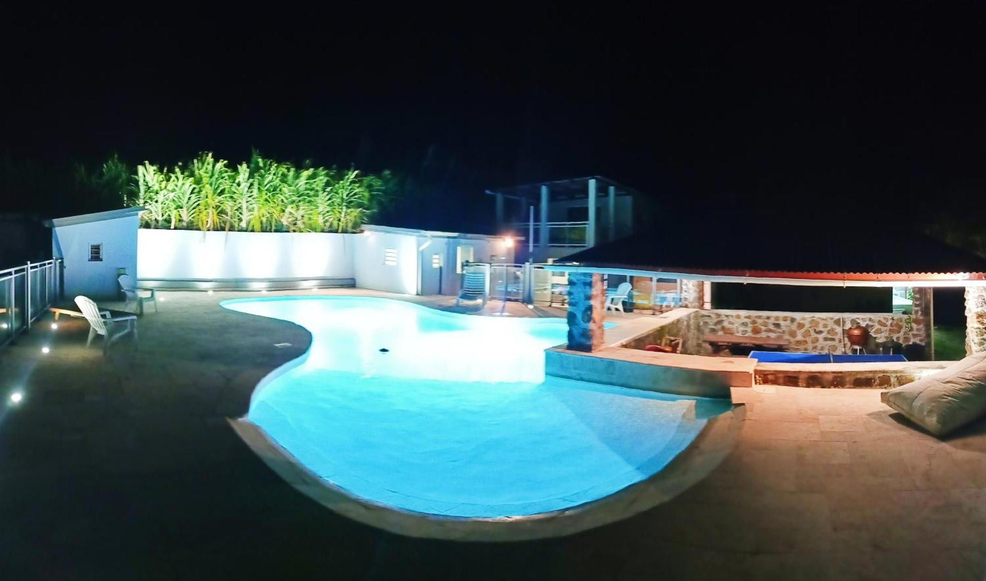 Maison Les Cocotiers De Plaiz'Anse Petite Île Exterior foto